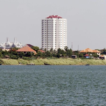 Mekong View Tower Hotel Пном Пен Екстериор снимка